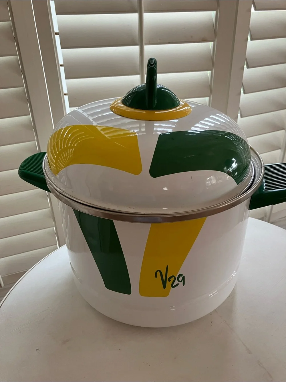Vintage Metrokane V29 Porcelain enamel steel vegetable steamer. 5 quarts